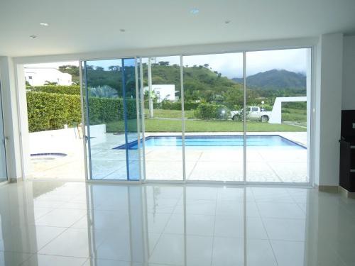VENDO HERMOSO CONDOMINIO EN SAN JERONIMO