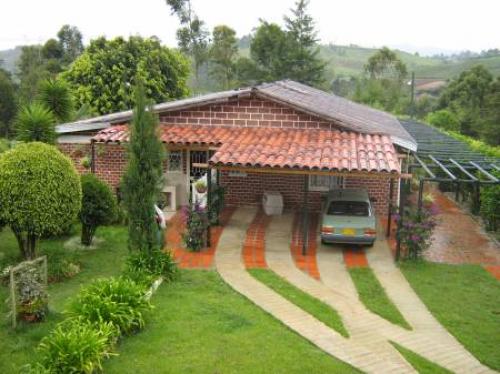 vendo hermosa finca en marinilla