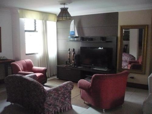 vendo PENTHOUSE en laureles cerca a la iglesia santa teresita