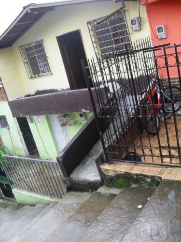 Venta casa 2do. piso-3 alc. $ 48.000.000, Barrio Santa Cruz