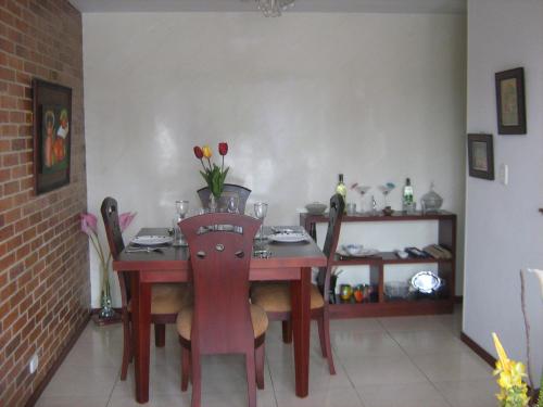 ARRIENDO APARTAMENTO EN CONJUNTO CERRADO