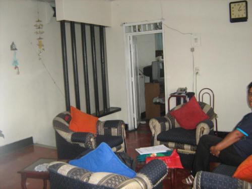 VENDO CASA CON RENTA EXCELENTE UBICACION