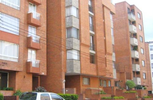 Vendo Apartamento 5to piso exterior, Edificio en Victoria Norte, zona Norte Bogotá, D.C.