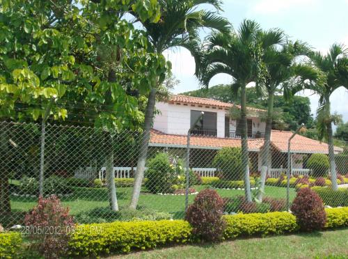 espectacular casa campestre en condominio