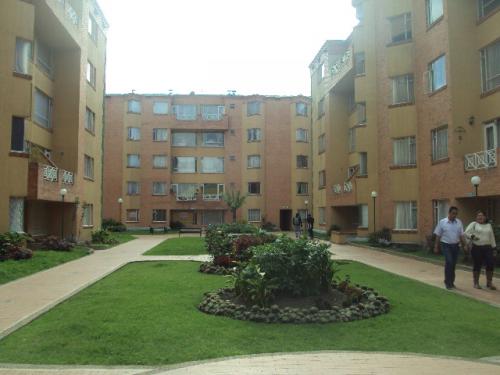 Se Vende Hermoso Apartamento Plaza Baviera