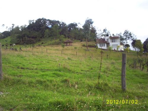Finca en La Calera- Vereda Santa Helena - Con 2 Casas.
