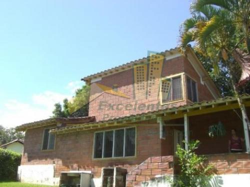 Se vende excelente casa en san jerónimo (SJVLA77)