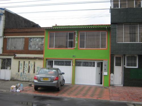 CASA RENTABLE EN EL B. EL SOL - PUENTE ARANDA
