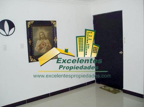 Se vende excelente apto sector centro (1CE636) 