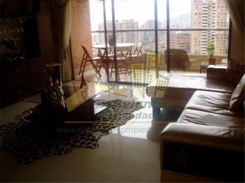 Se vende excelente apartamento en el poblado (2LB278)