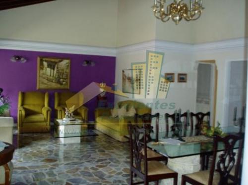 Se vende excelente apartamento en poblado (2CA211)