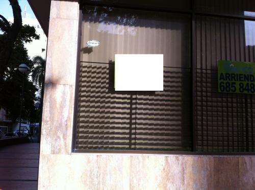 Local Vendo 205 M2 Barrio Centenario