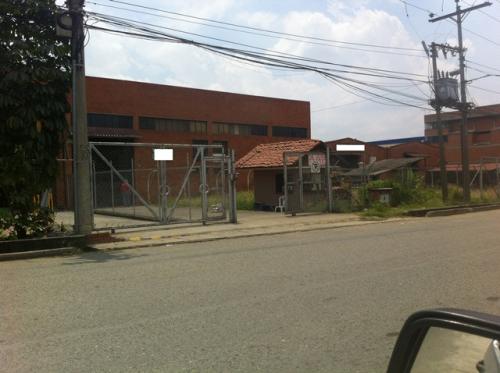 Bodega Vendo1.600 M2 Arroyohondo. Yumbo