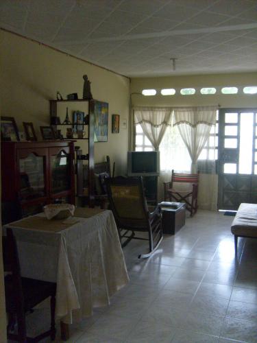 SE VENDE HERMOSA CASA