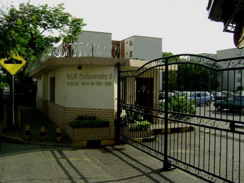 VENDO APARTAMENTO ESQUINERO EN CAÑAVERALES 6