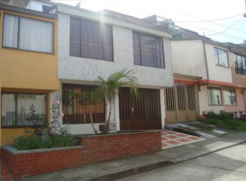 casa en el barrio portal de alcázares.