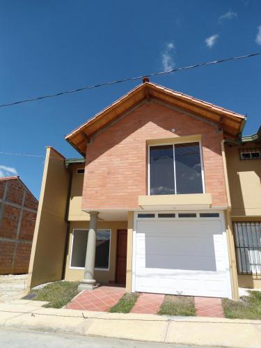 Casa Urbanizacion El Caney para estrenar full acabados