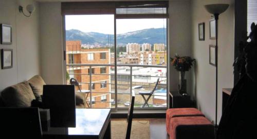 VENDO APARTAMENTO 10° PISO, BRITALIA, ZONA NORTE DE BOGOTA, D.C.