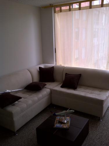 VENDEN APARTAMENTO CALLE 192 CON 11 BOGOTA.
