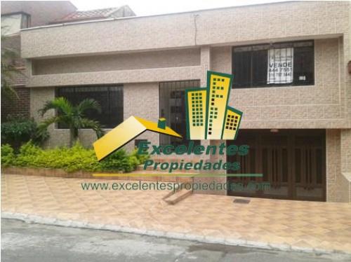 Se Vende Excelente Casa en Belén Rosales (4RO711)
