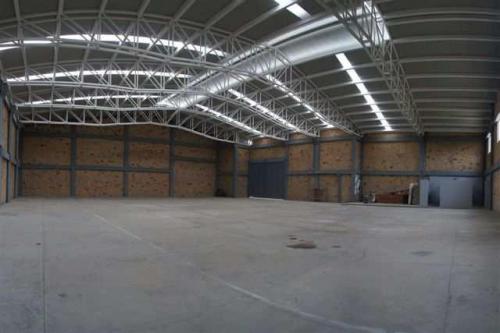 ARRIENDAN. BODEGA SECTOR SANTA ANA - SOACHA