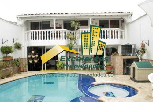 Se Vende Excelente Casa en  La Castellana (3LC722)