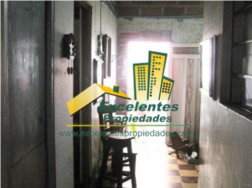 Se vende hermoso  Apartamento en Manrique (1ma779)