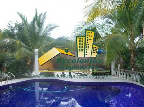 Se alquila excelente finca en santa fe de Antioquia (R_sf832)