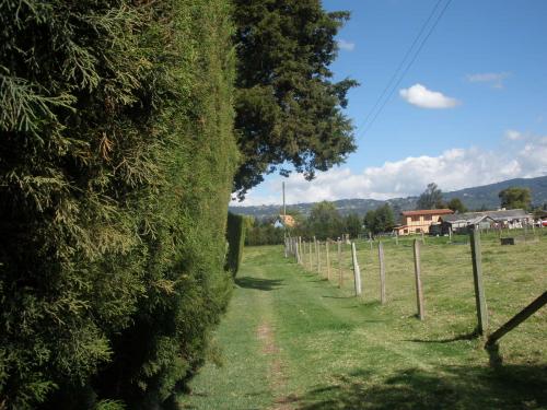LOTE FAGUA CON SERVICIOS AUTORIZADO CONSTRUIR 2 CASAS BIFAMILIARES AREA  50 x 30 