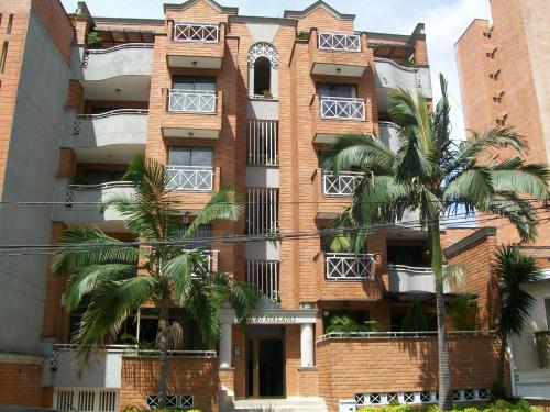 VENDO PENT HOUSE LAURELES SANTA TERESITA