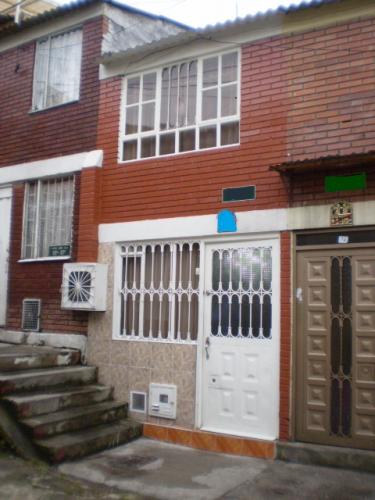 Bogotá los pinares Calle B 48  Sur Con Cra. 14 B Este