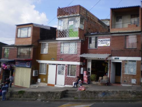 Bogotá los pinares  Calle 48  Sur Cra.14 Este 