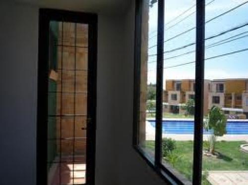 HERMOSA CASA EN CONJUNTO CERRADO CON PISCINA