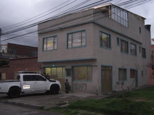 VENDO CASA BARRIO QUIROGA