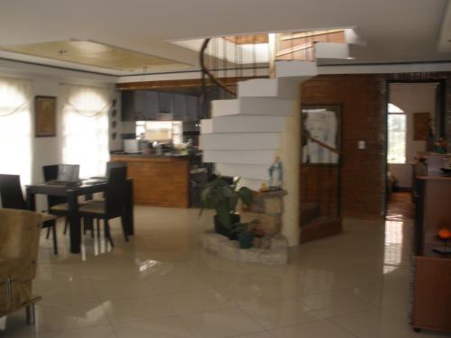 CASA 3 NIVELES A 2 CUADRAS DE PARMALAC -VARIANTE SECTOR SABANETA VEREDA BALSA CENTRAL 