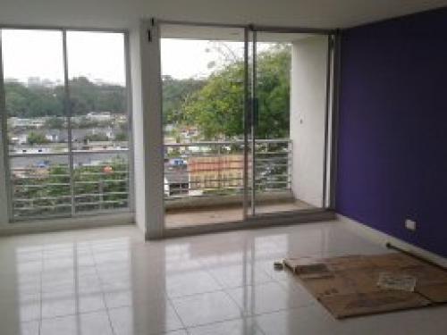 Vendo Hermoso Apartamento en Altos de Santa Helena