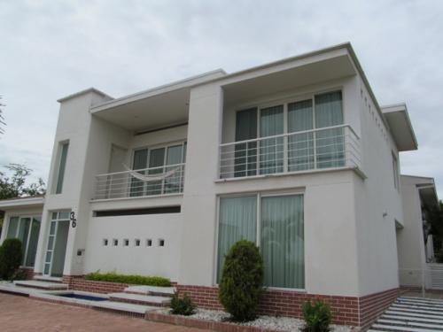 Se Vende Linda Casa en el Campestre