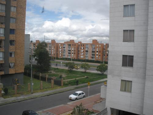 $146.000.000 REMATE TOTAL..APTO. TORRE 1 402 cRA 9 CON 166 3 alcobas 