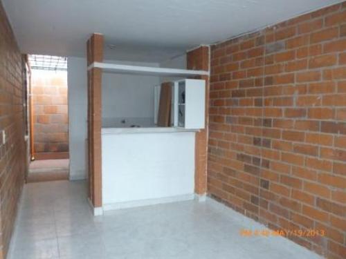 Vendo casa en altos del bosque