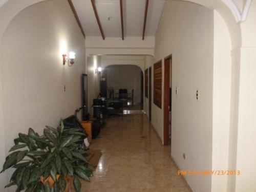 Vendo casa en Barrio Nuevo remodelada