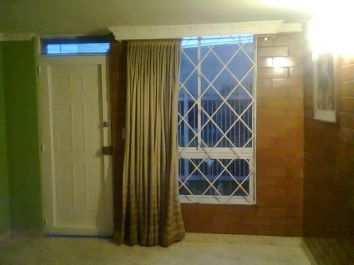 Se vende casa en Conjunto cerrado Jardines de villaluz de 3 niveles,parqueadero..