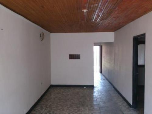 GRAN OPORTUNIDAD VENDO CASA SOBRE VIA PRINCIPAL DE LA 42 MUY BIEN UBICADA
