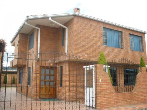 CASA CAMPESTRE VEREDA BOJACA SECTOR POSTRES 300MTS CONSTRUCCION 