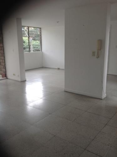 Apartamento en Carlos E Restrepo