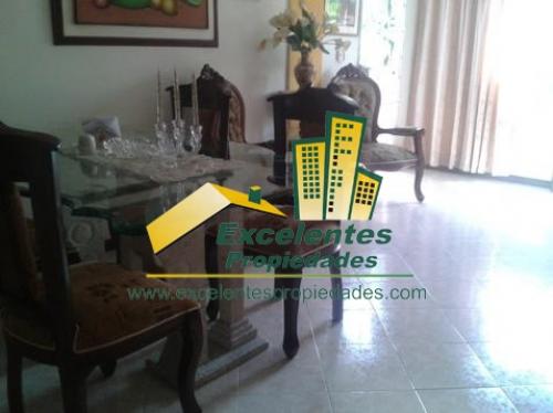 Se vende Excelente Apartamento en Robledo (3ro944)