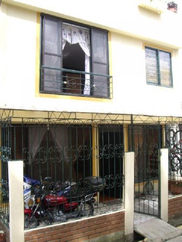 VENDO HERMOSA CASA EN JAMUNDI EN CONDOMINIO