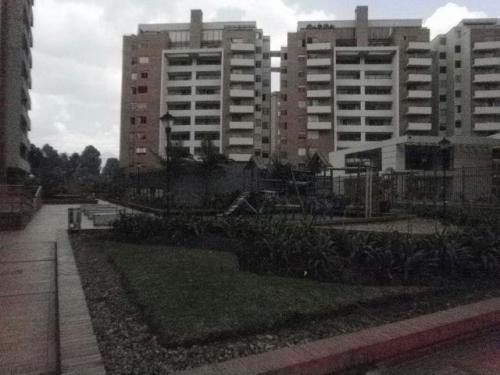 APARTAMENTO PUERTO VALLARTA, EXCELENTE UBICACION