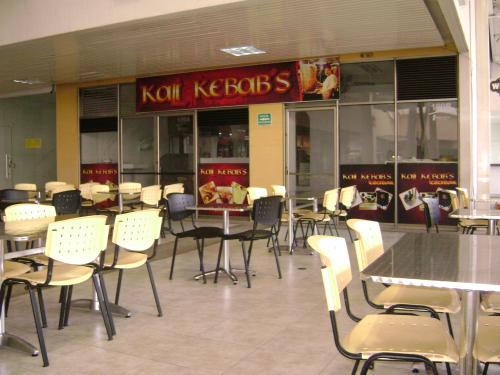 VENDO LOCAL COMERCIAL PLAZOLETA COMIDAS HOLGUINES TRADE CENTER EN CALI