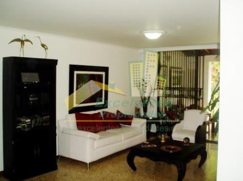 Se Vende Excelente Casa en El Poblado (2vi114)