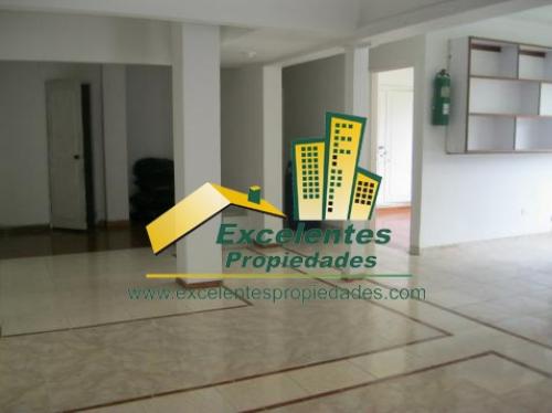 Se vende Excelente Edificio en Conquistadores (3co755)